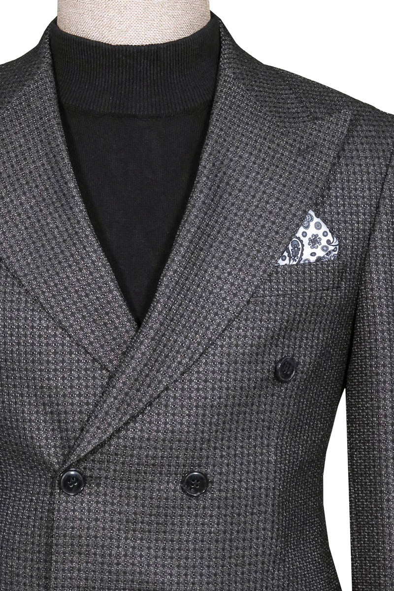 Gray Double-Breasted Jacket, Black Turtleneck Knitwear, and Gray Trousers Look - Wessi Winter Elegance Style