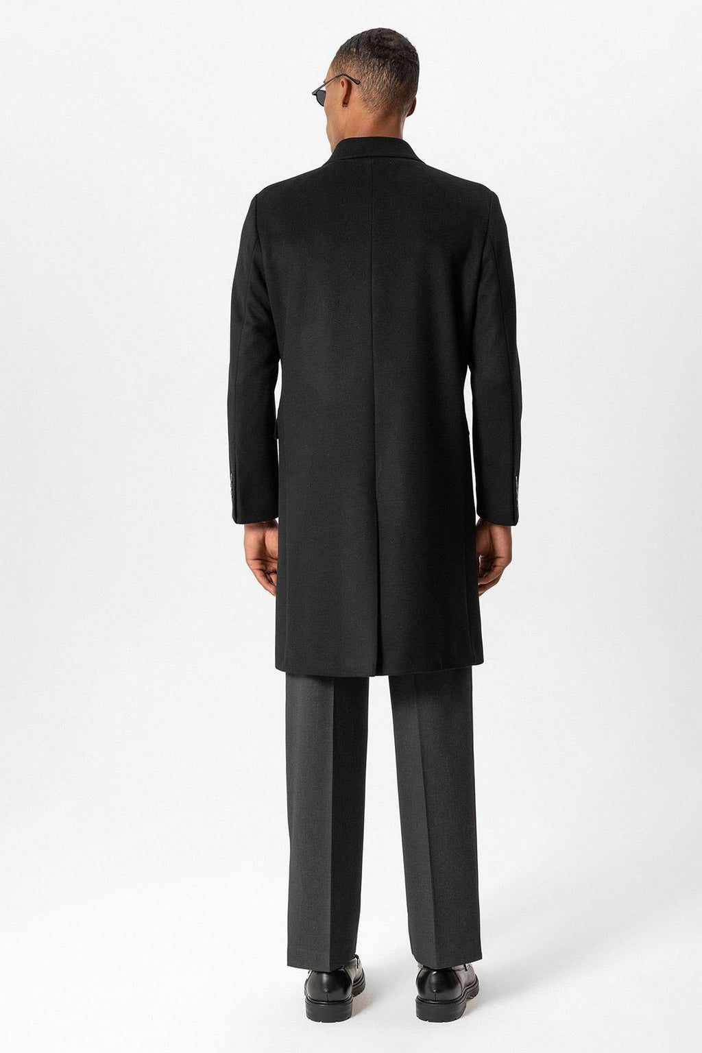 Black Wool-Blend Double-Breasted Men's Coat - Wessi