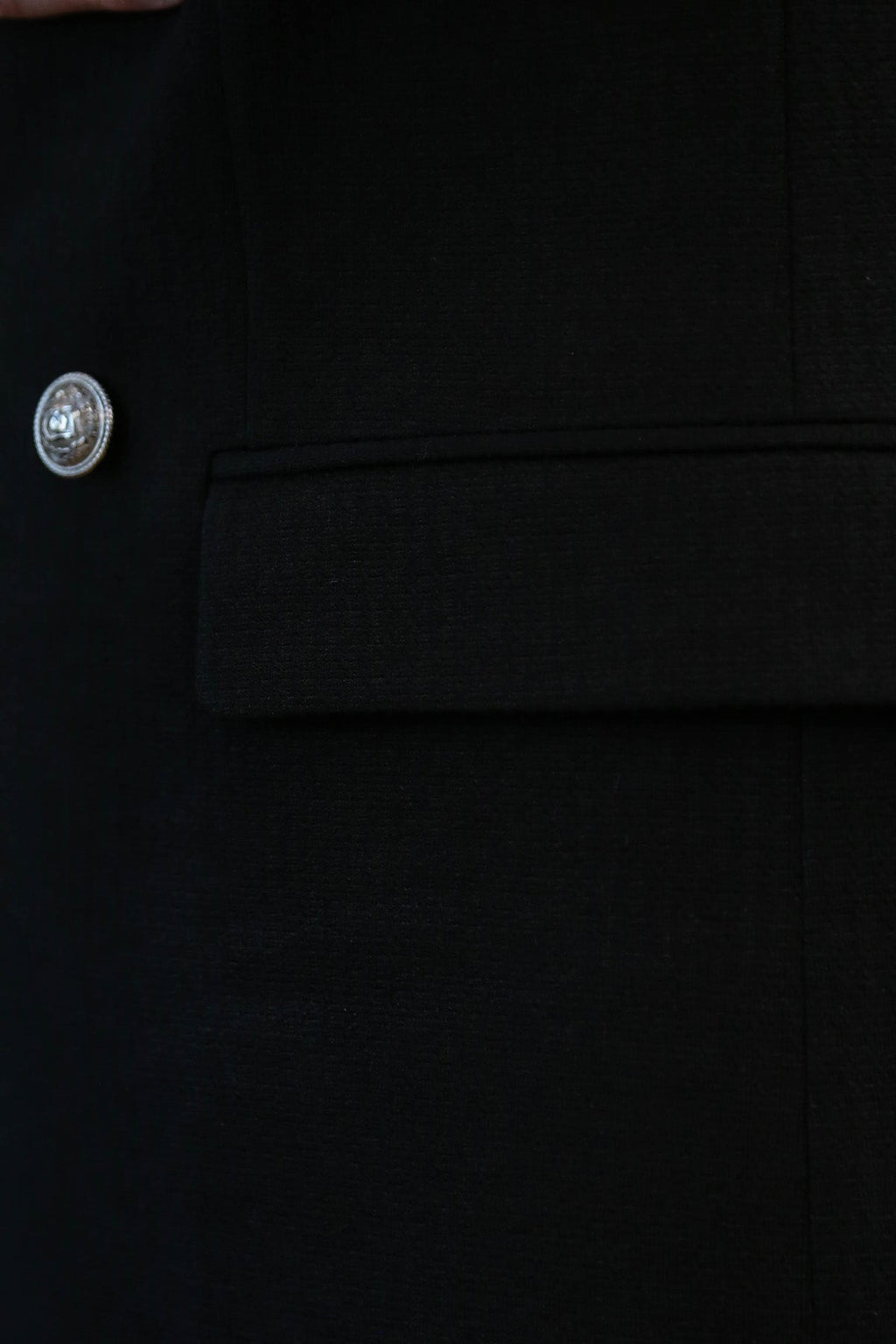 Black Solid Slim Fit Double-Breasted Blazer with Silver Metal Buttons – Wessi