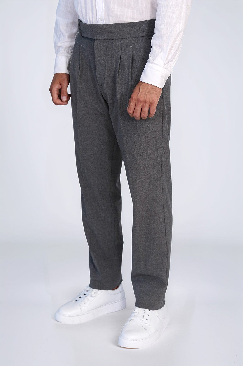 Anthracite Double-Pleated High-Waisted Slim Fit Trousers with Side Buckles – Wessi